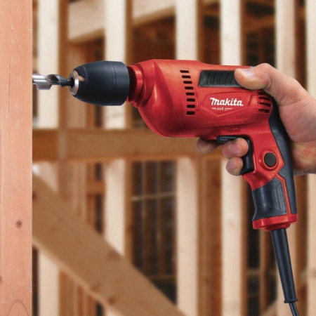 ����� Makita M6002