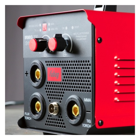    Fubag IRMIG 200 SYN FLUX (8,7, MIG/MMA/TIG, 5,6) 46645