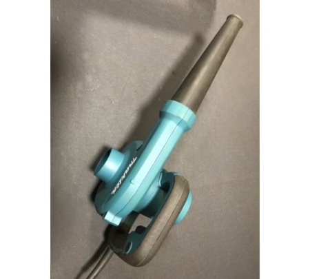 ������������-������� Makita UB1103