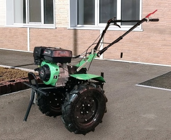 Мотоблок ПАХАРЬ ТСР-1000РН+PR5012, ТСР-1000РН+PR5012 Мотоблок ПАХАРЬ ТСР-1000РН+PR5012