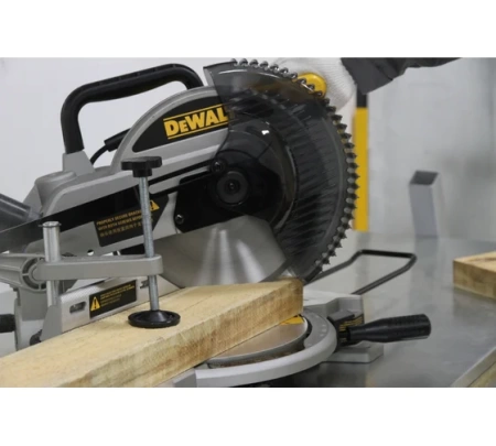 ���� ����������� DEWALT DW714-KS